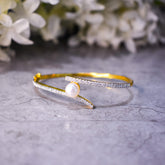 Diamond Bracelet with Pearl Touch