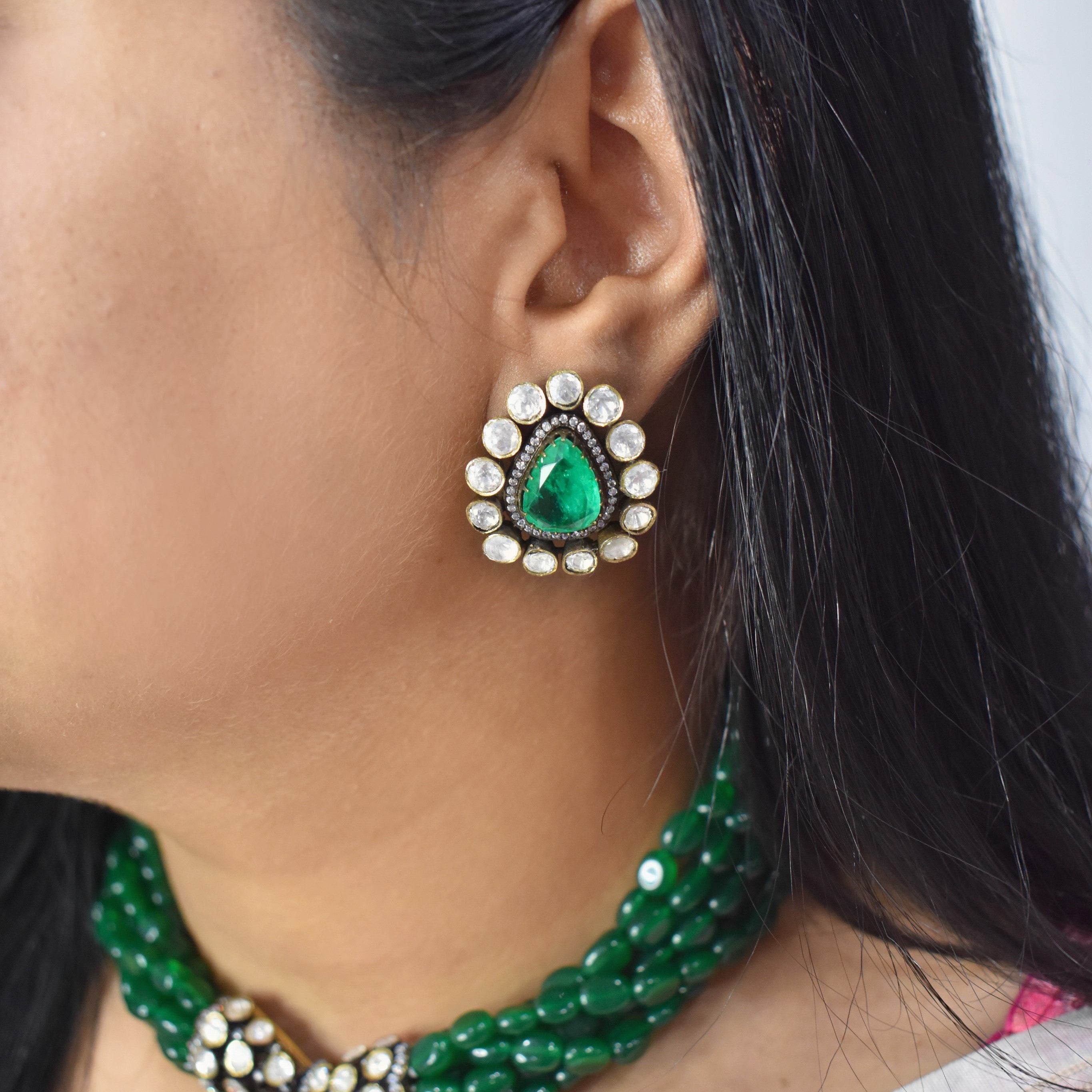 GREEN