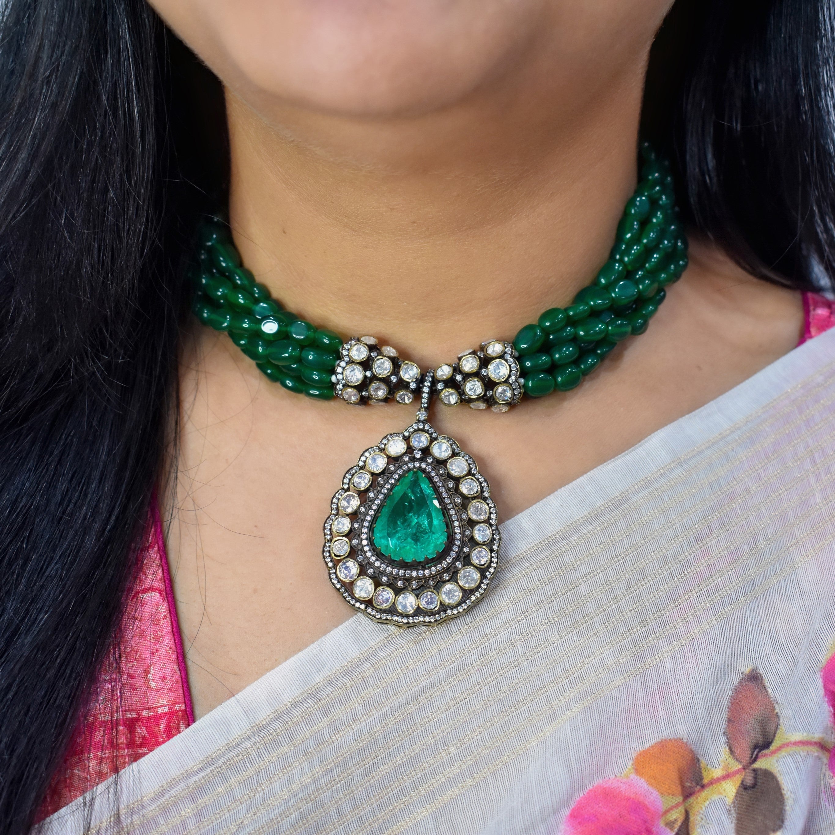 GREEN
