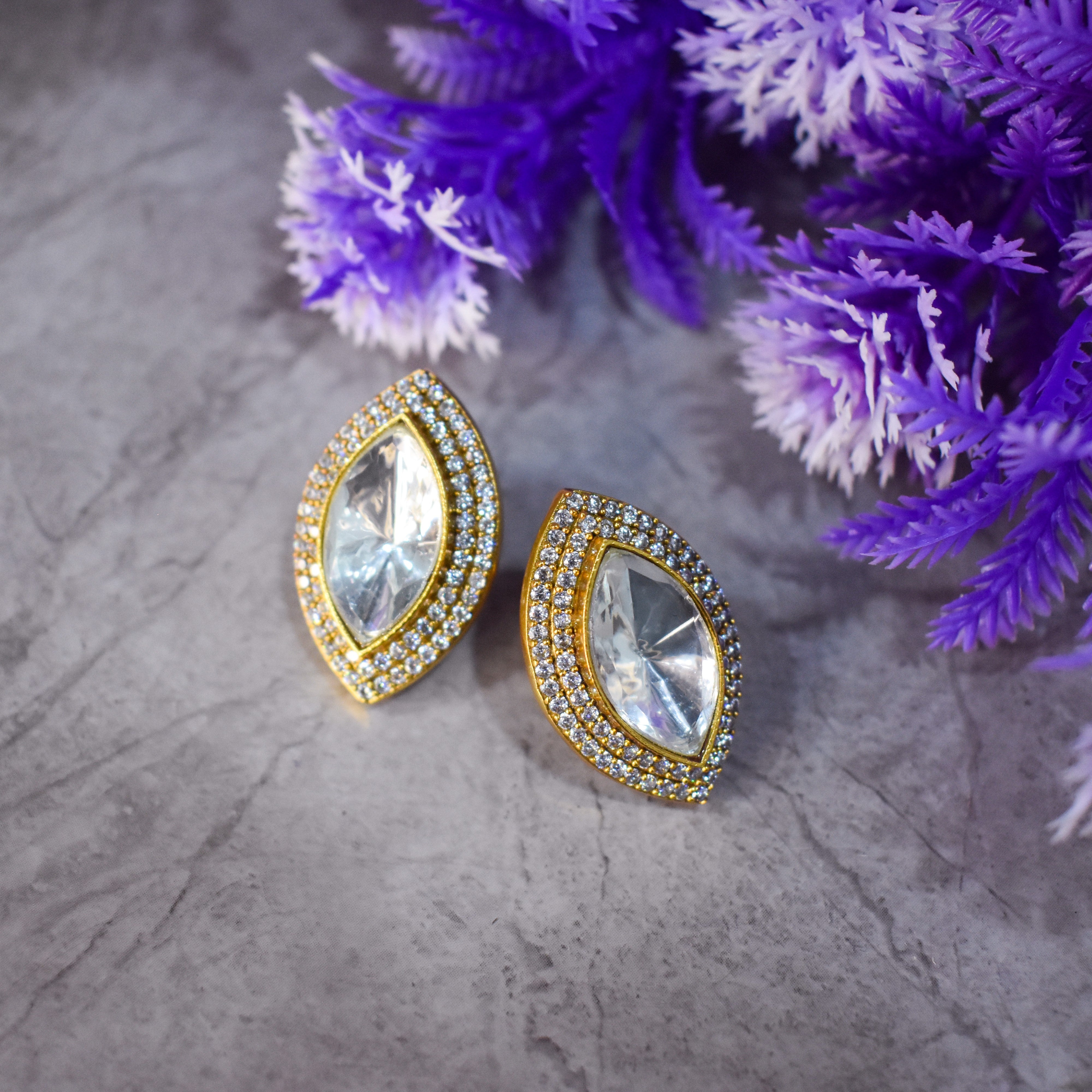 Polki Studs with Outlined Diamonds