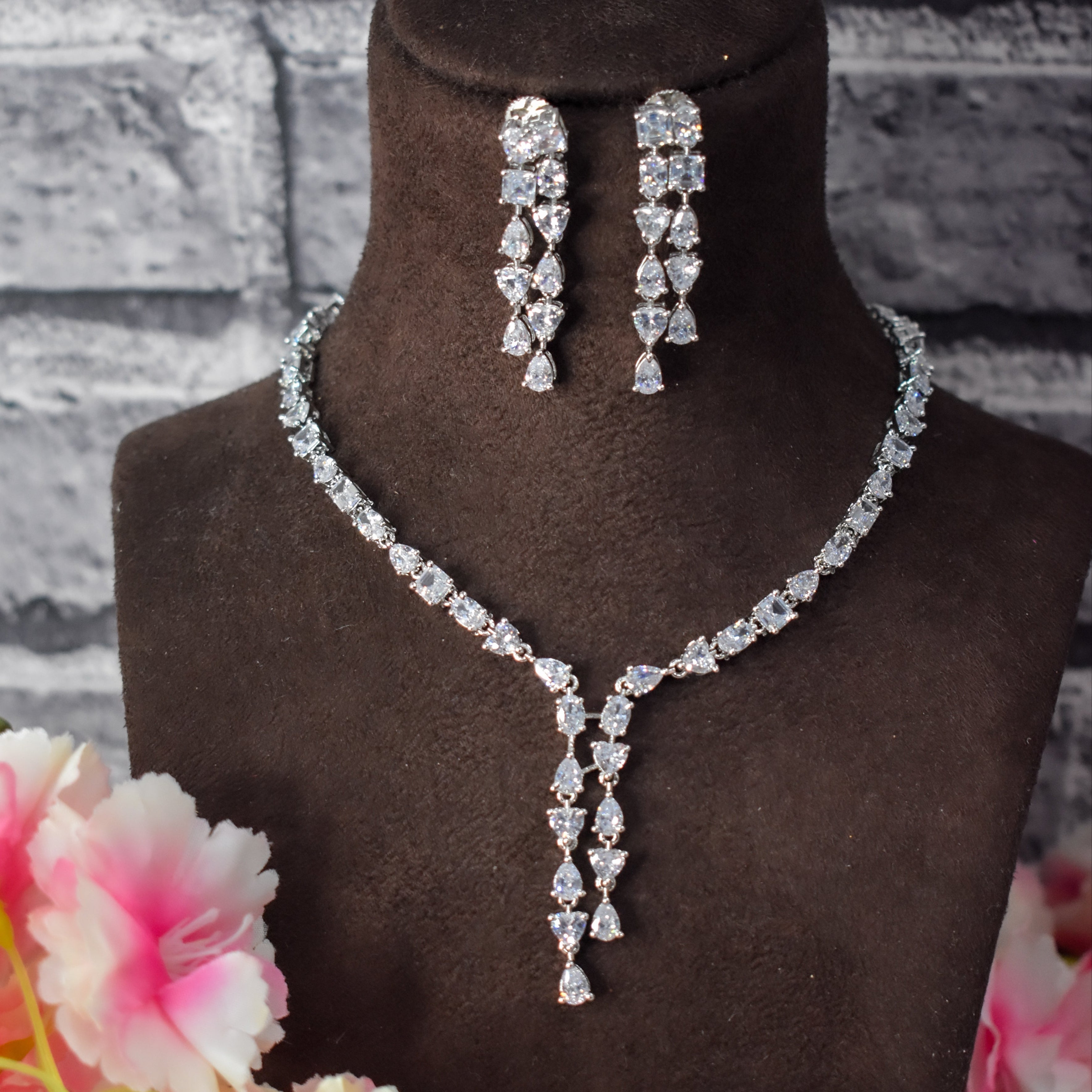 Neyara American Diamond Necklace Set